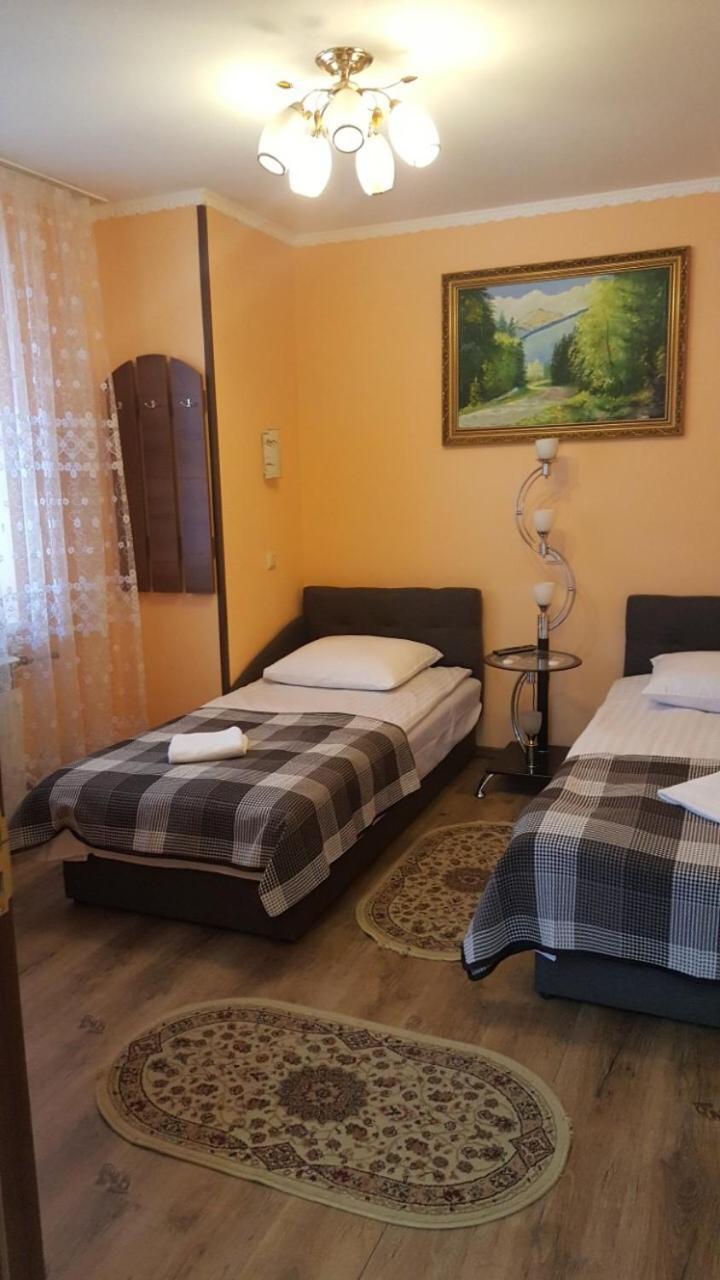 Zatishok Guest House Rakhiv Luaran gambar